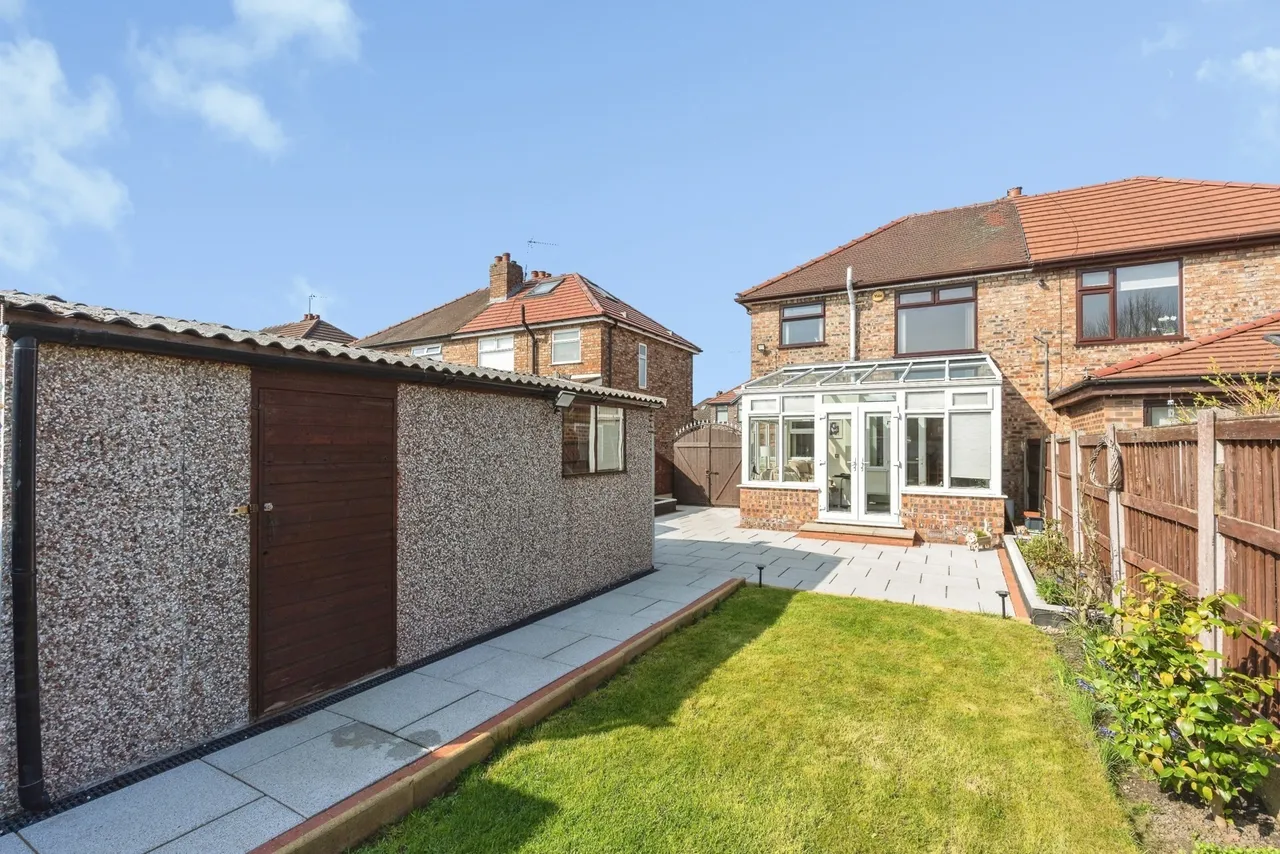 Smith Drive, Warrington, Cheshire, WA2, photo 6