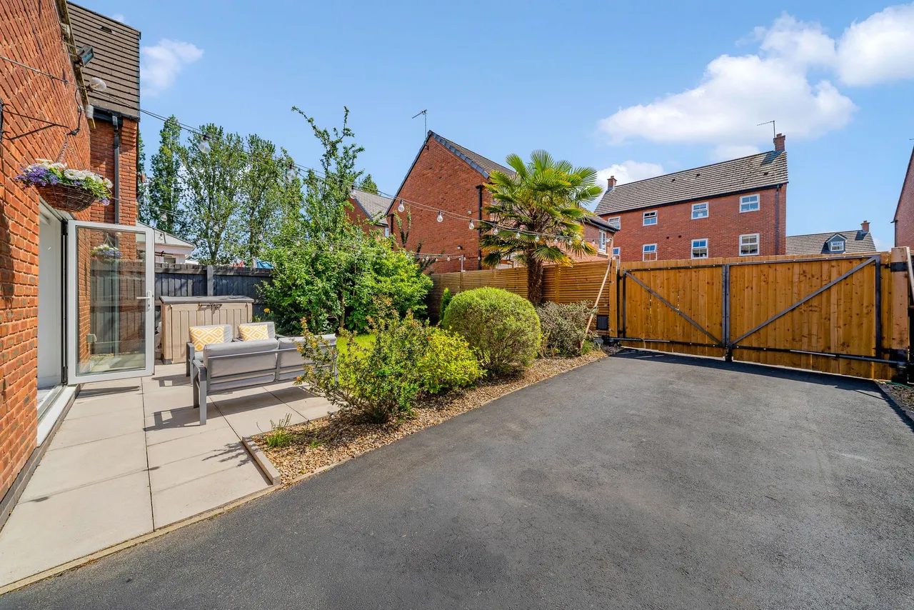 Applewood Grove, Halewood, Liverpool, Liverpool, L26 6BR, photo 36