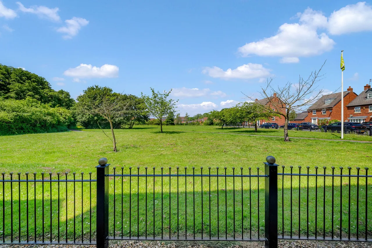 Applewood Grove, Halewood, Liverpool, Liverpool, L26 6BR, photo 40