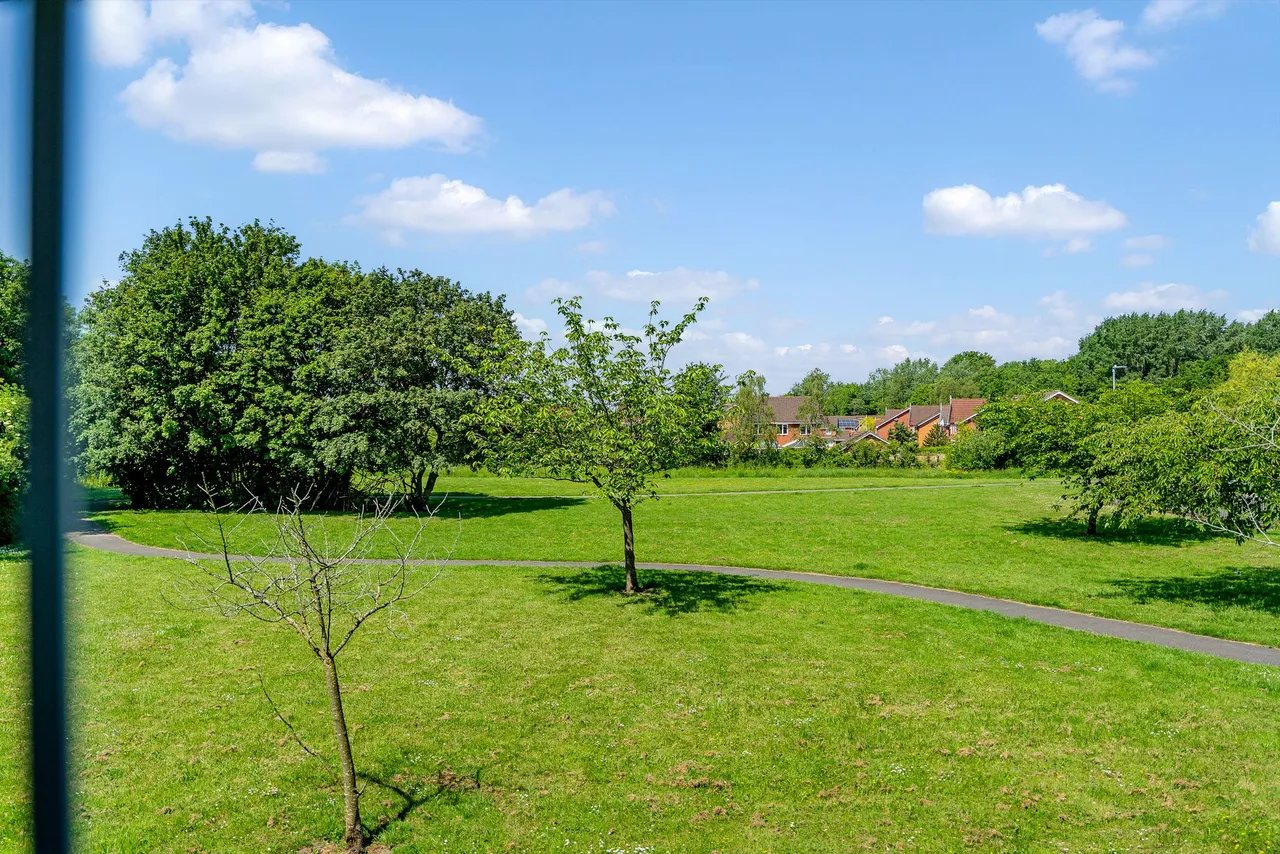 Applewood Grove, Halewood, Liverpool, Liverpool, L26 6BR, photo 41