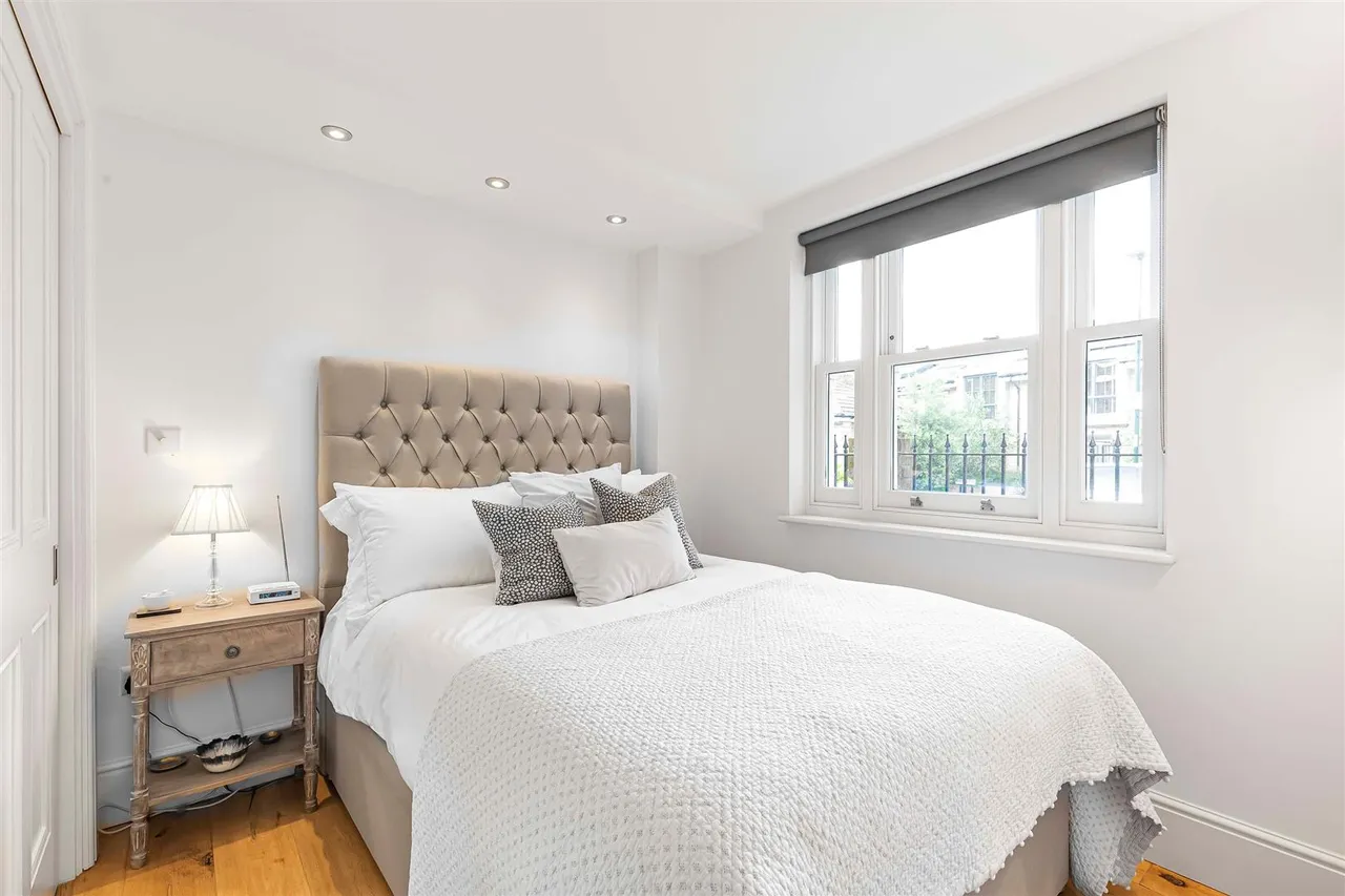 Charles Street, Barnes, SW13, photo 6