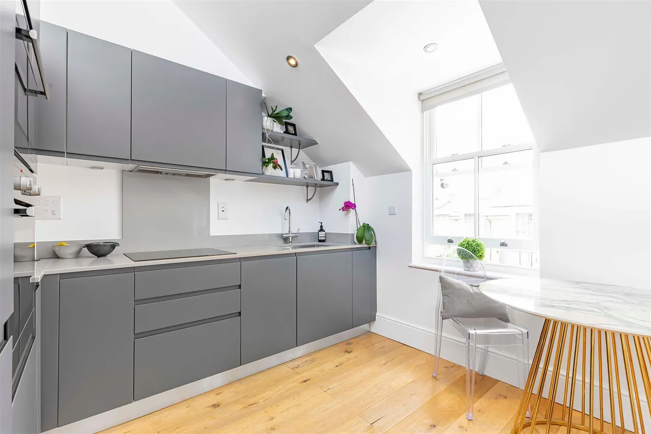Charles Street, Barnes, SW13, photo 3
