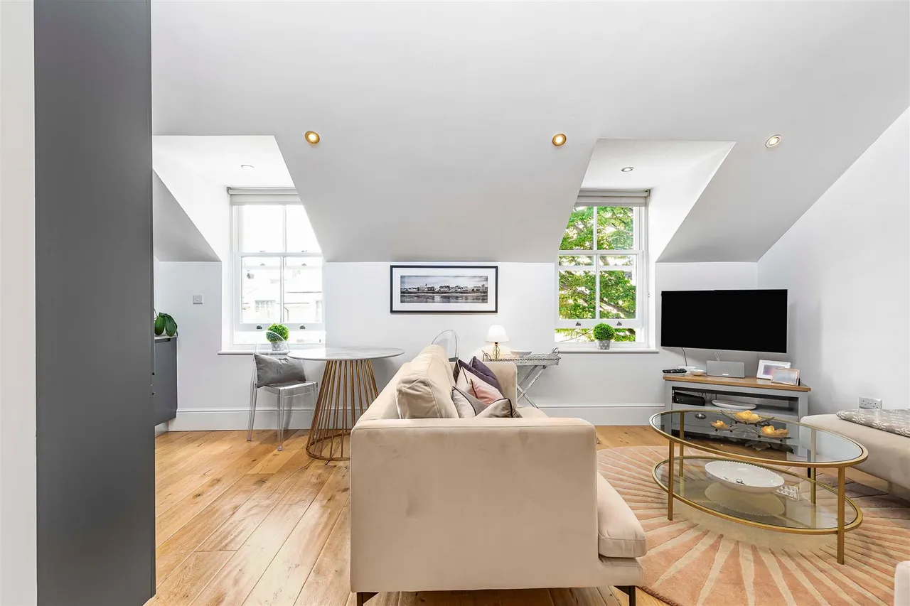 Charles Street, Barnes, SW13, photo 4