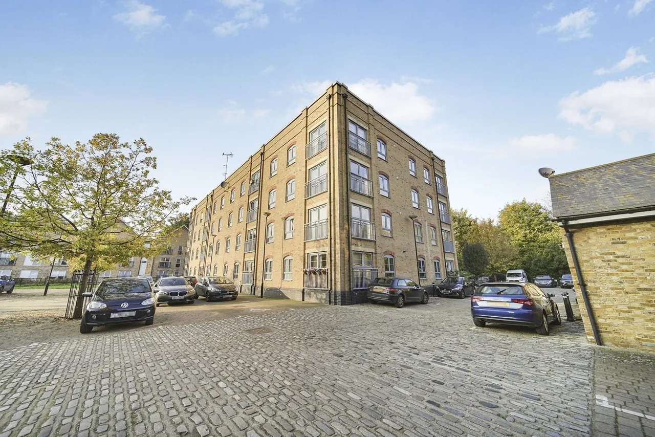 Esparto Way, Dartford, DA4, photo 3