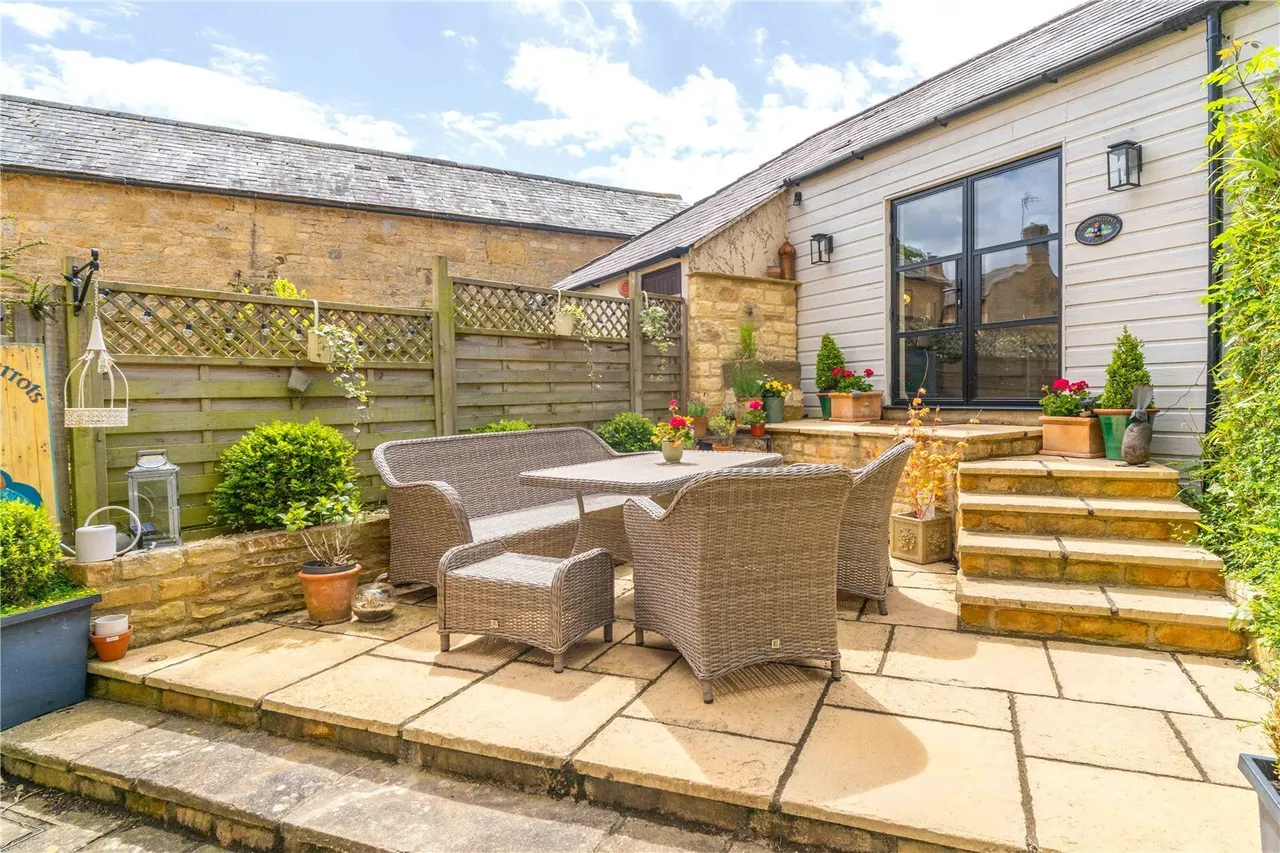 Wolds End Close, Chipping Campden, GL55, photo 11