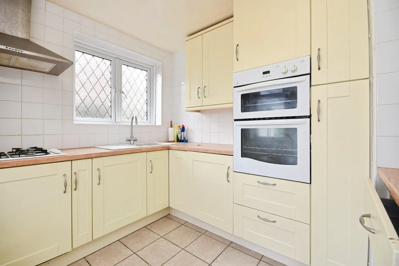 Shalford Road, Rayne, CM77, photo 5