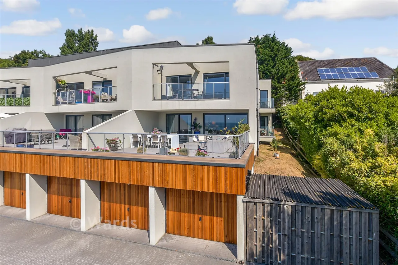 Seabrook Road, Hythe, CT21, photo 2