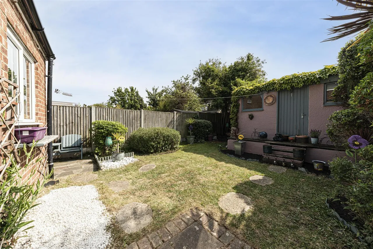 Rumfields Road, Broadstairs, Kent, CT10 2PG, photo 23