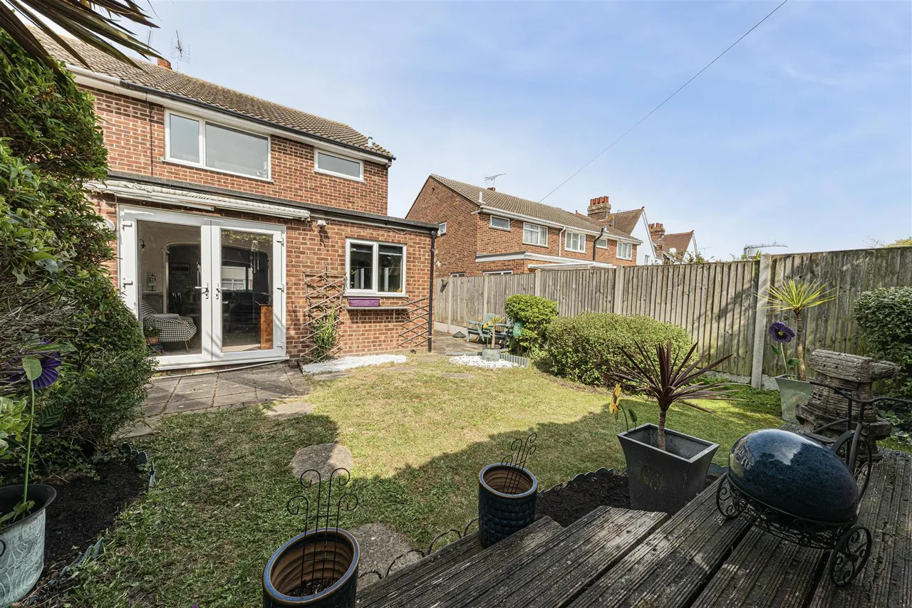 Rumfields Road, Broadstairs, Kent, CT10 2PG, photo 22