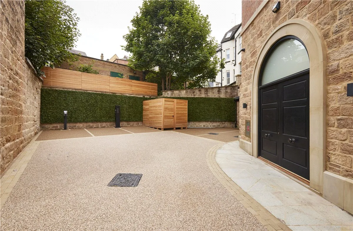Herald Buildings, Montpellier Quarter, HG1, photo 11