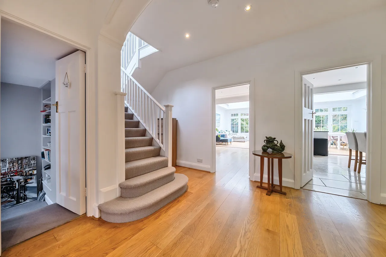 Onslow Gardens, London, N10, photo 6