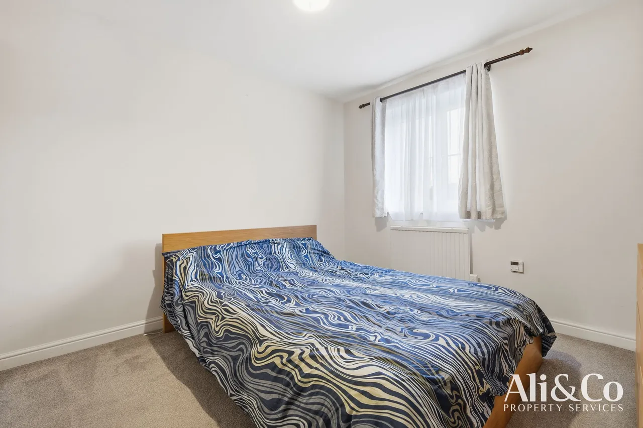 Fleming Road, Chafford Hundred, Grays, Essex, RM16 6DD, photo 8
