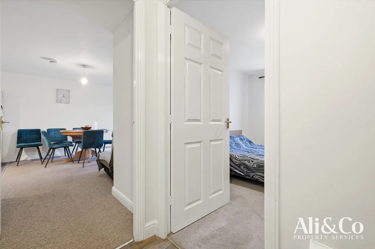 Fleming Road, Chafford Hundred, Grays, Essex, RM16 6DD, photo 6