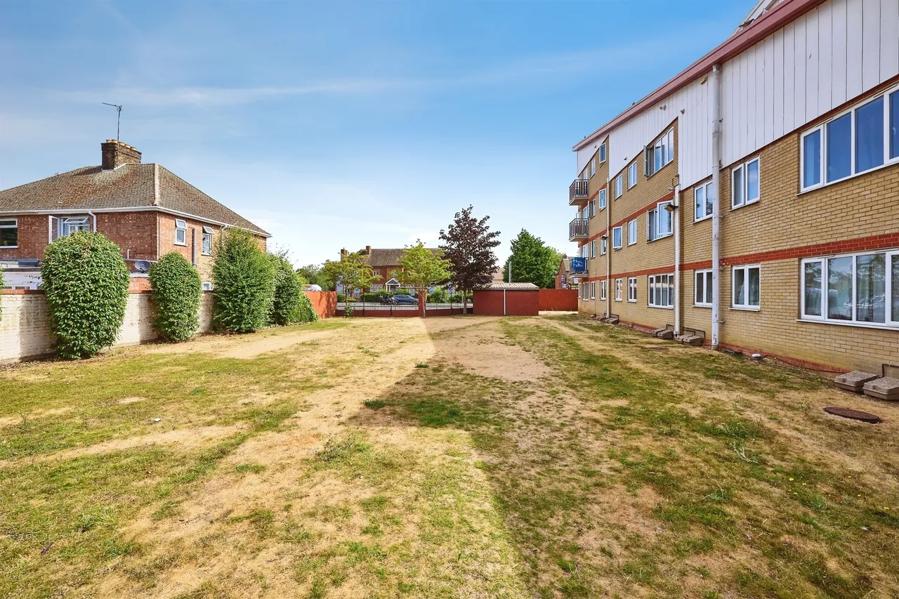 Lincoln Road, Peterborough, PE4, photo 9