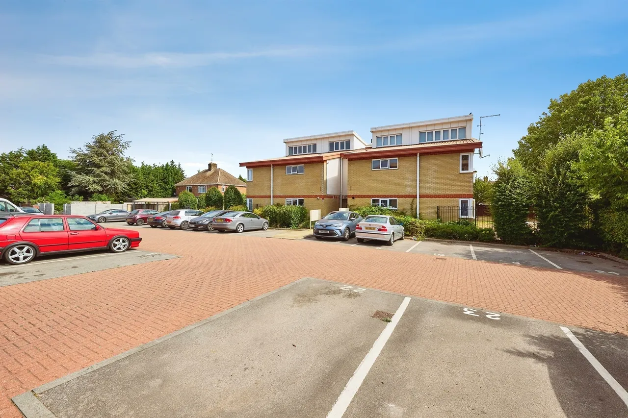 Lincoln Road, Peterborough, PE4, photo 7