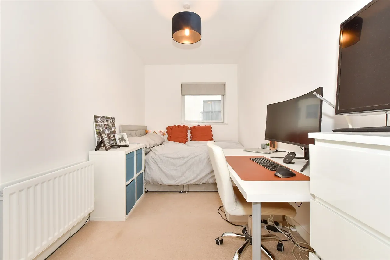 Sovereign Way, Tonbridge, TN9, photo 9