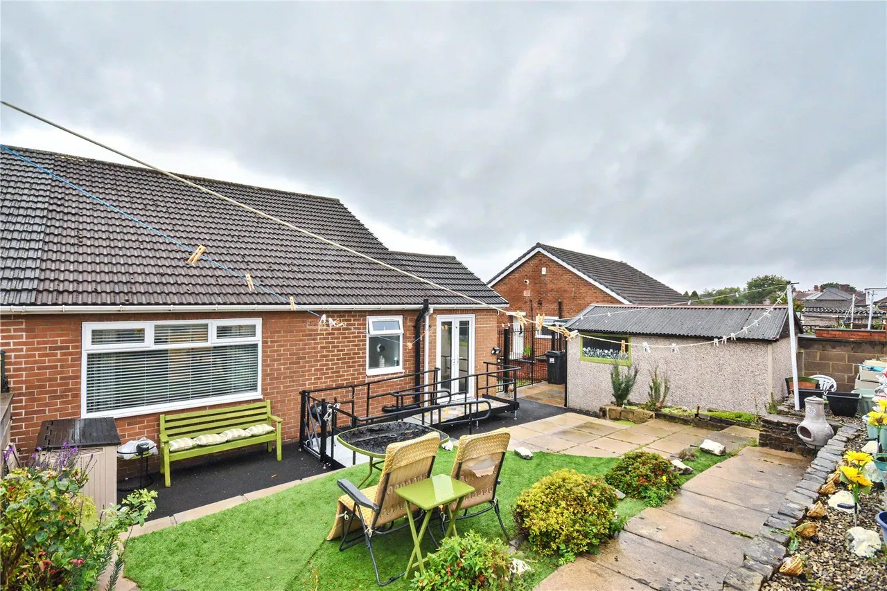 Temple Park Gardens, Leeds, LS15, photo 8