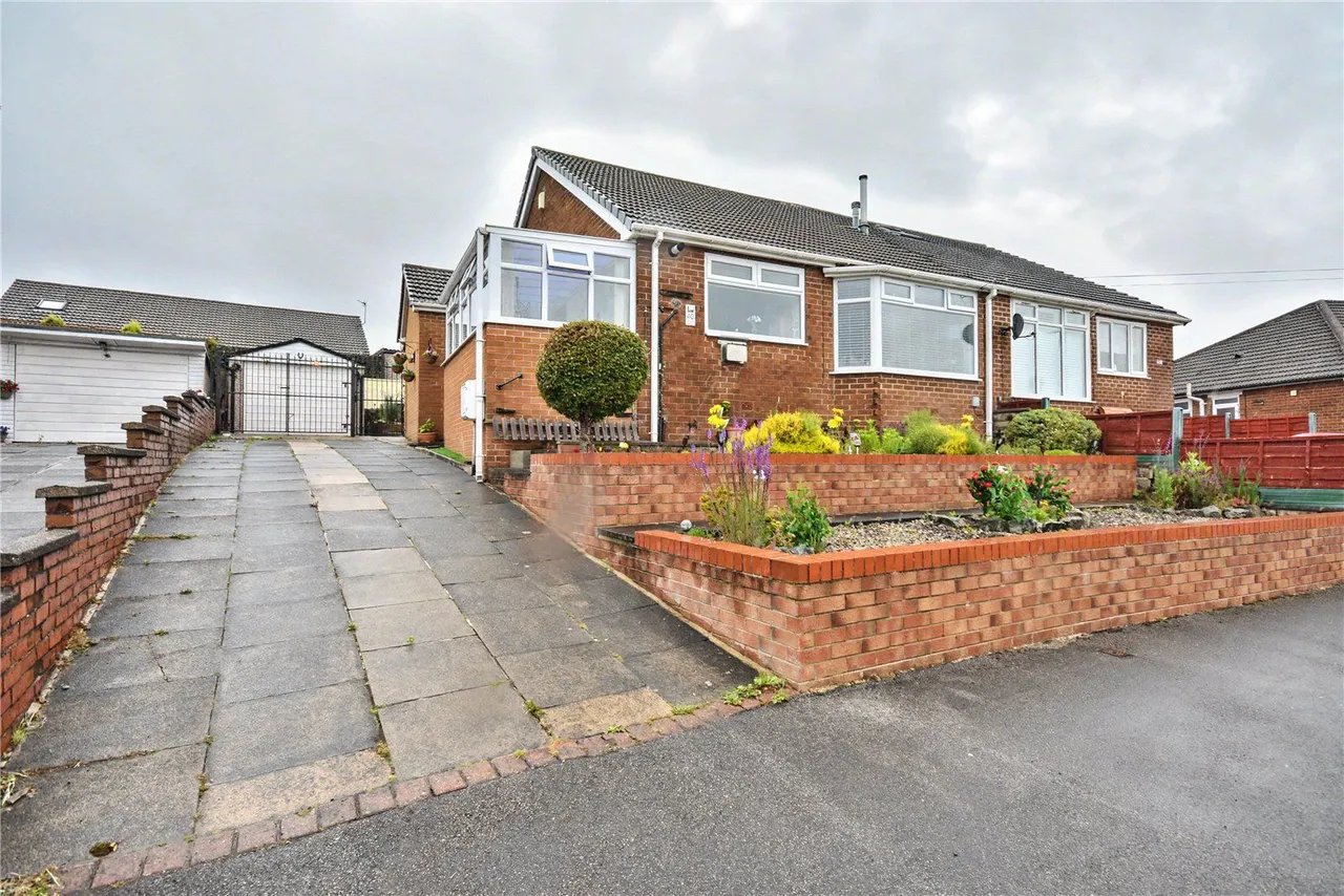 2 bed house for sale, Temple Park Gardens, Leeds, LS15