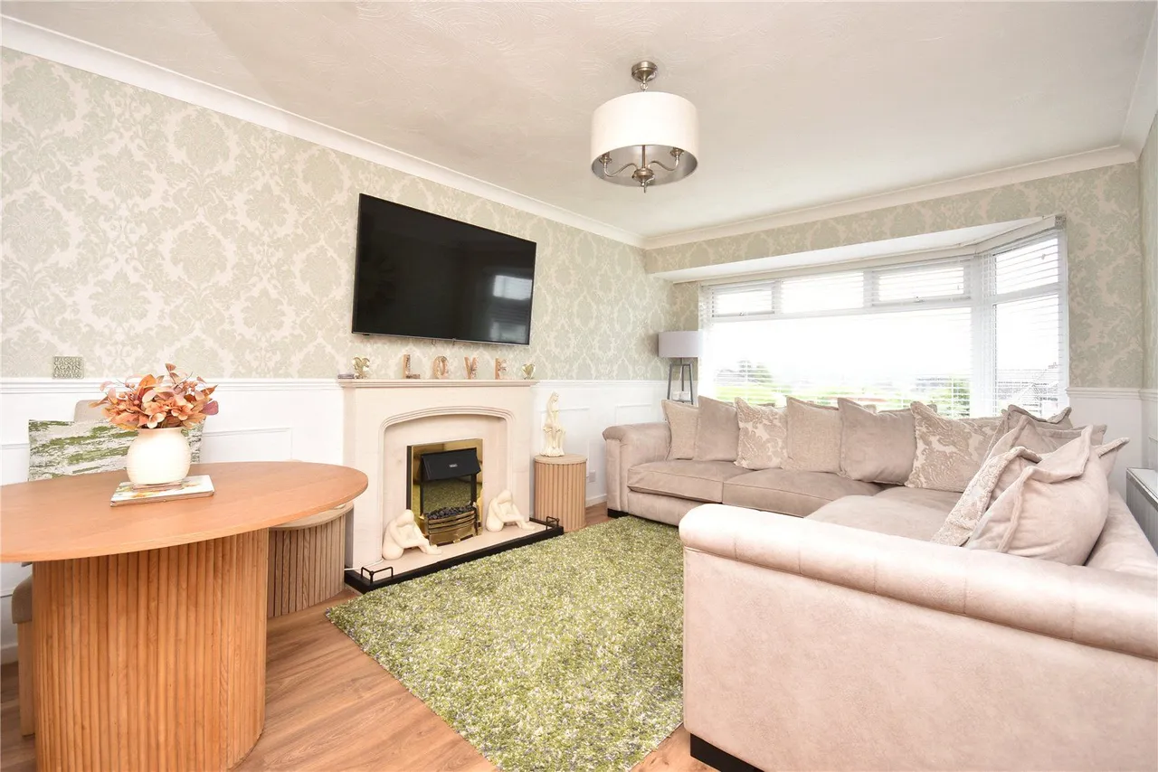Temple Park Gardens, Leeds, LS15, photo 2