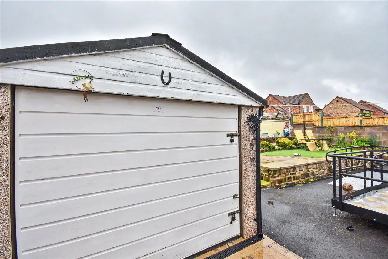 Temple Park Gardens, Leeds, LS15, photo 10