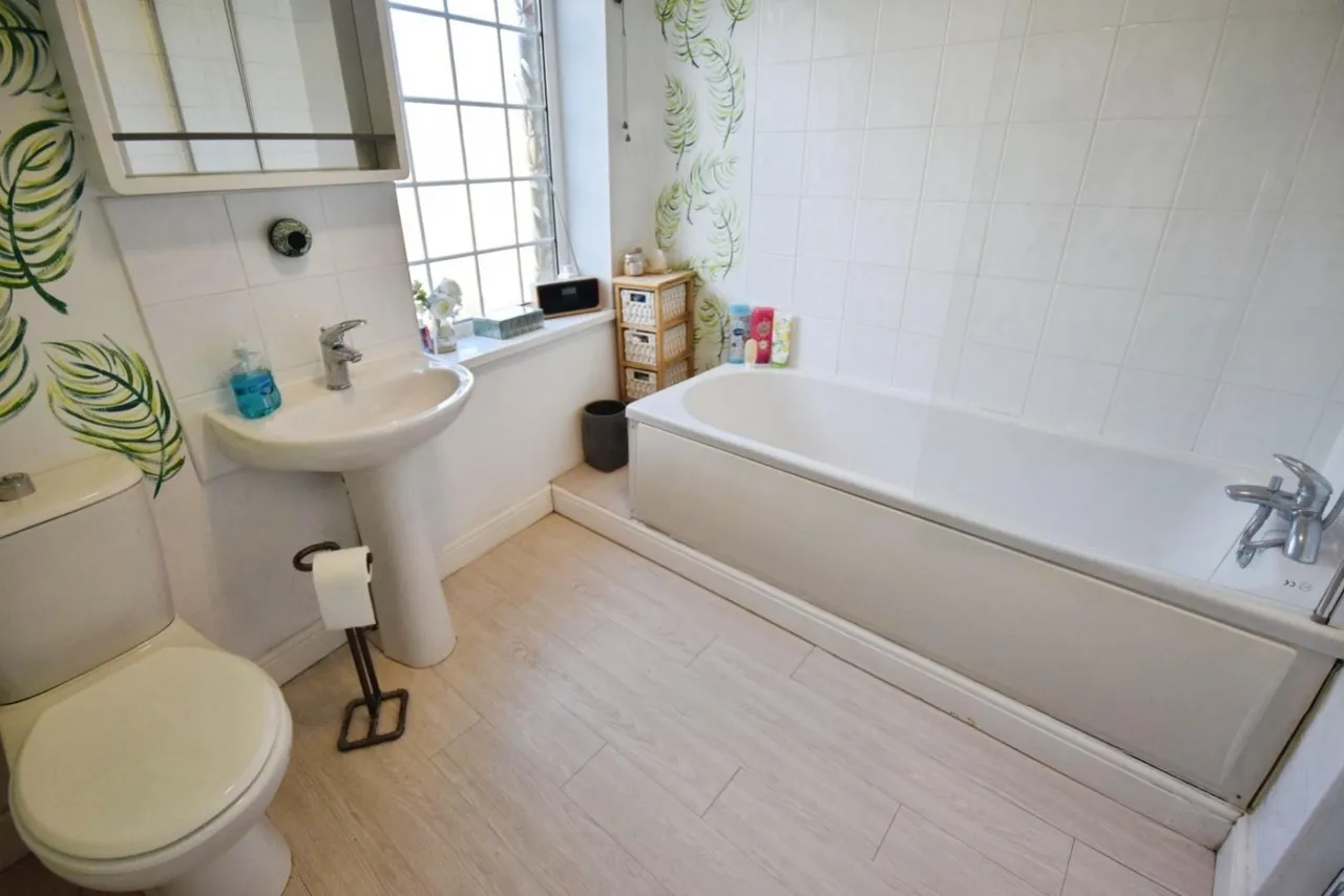 Hollings Street, Bingley, BD16, photo 11