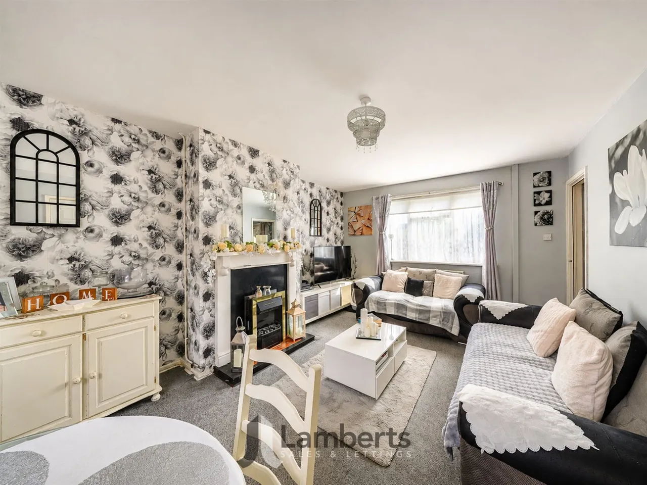 26 Allendale Crescent, Studley, photo 5