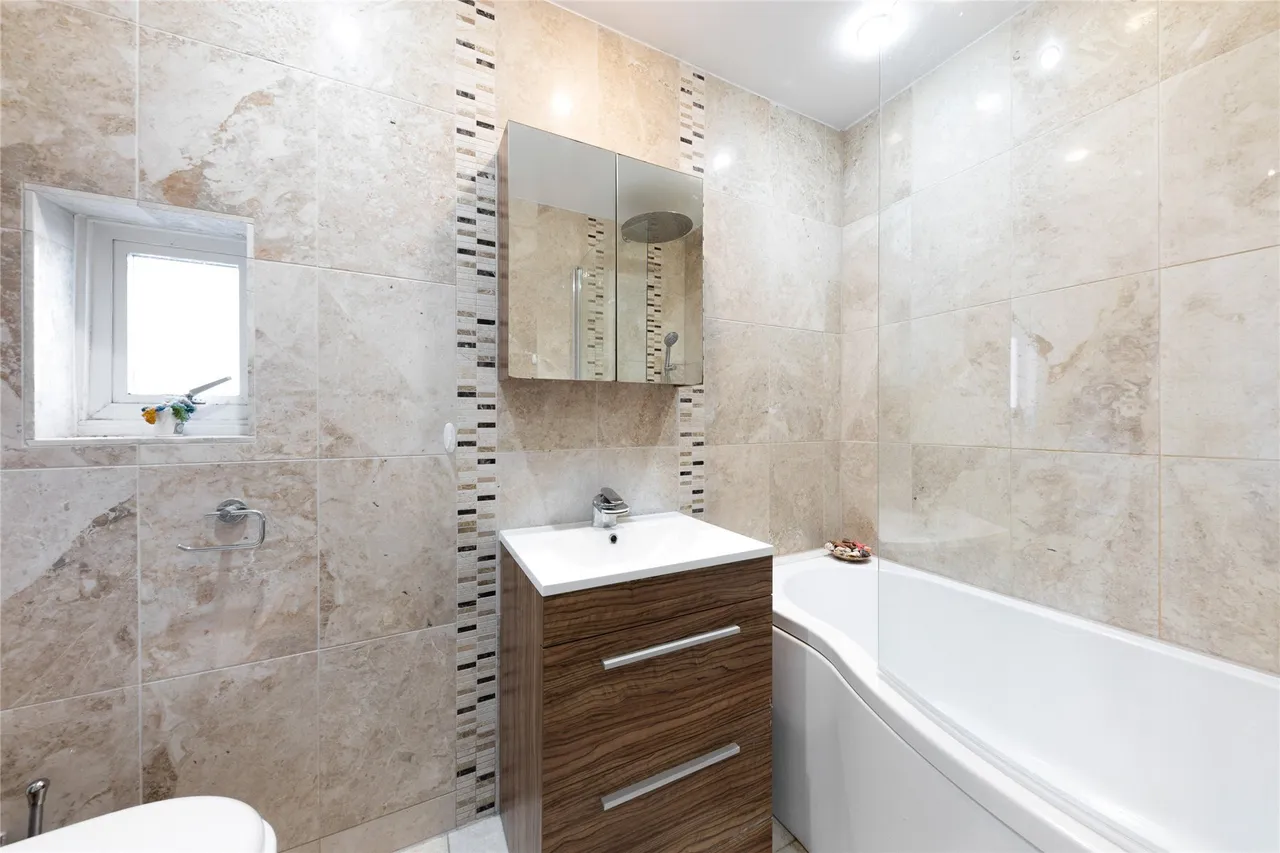Standen Road, London, SW18, photo 12