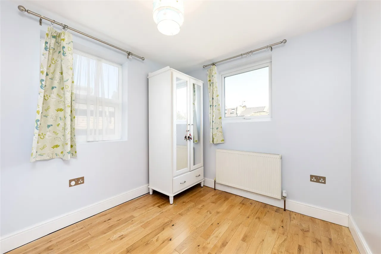 Standen Road, London, SW18, photo 11