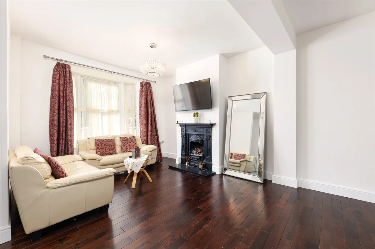 Standen Road, London, SW18, photo 3