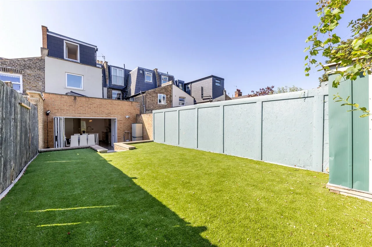 Standen Road, London, SW18, photo 6