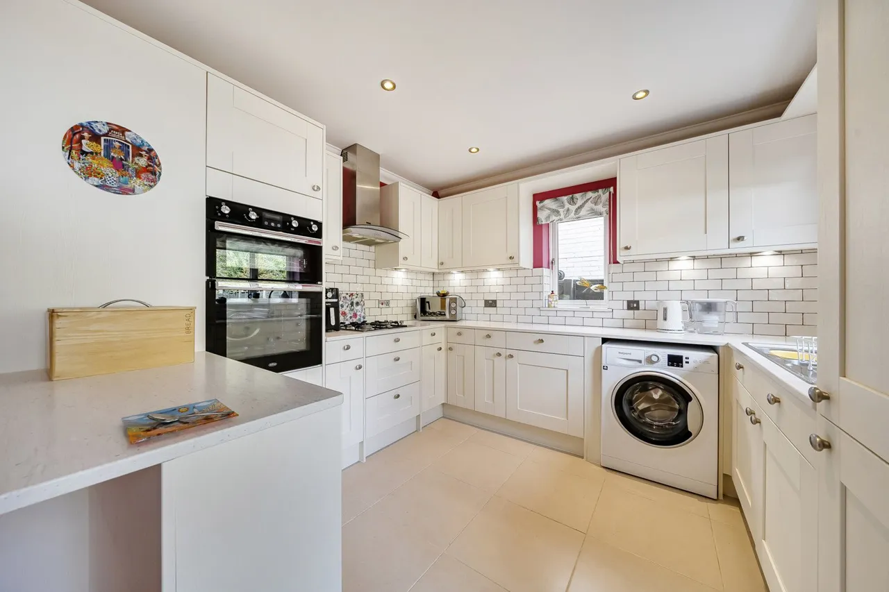 Scotts Way, Kent, TN13, photo 4