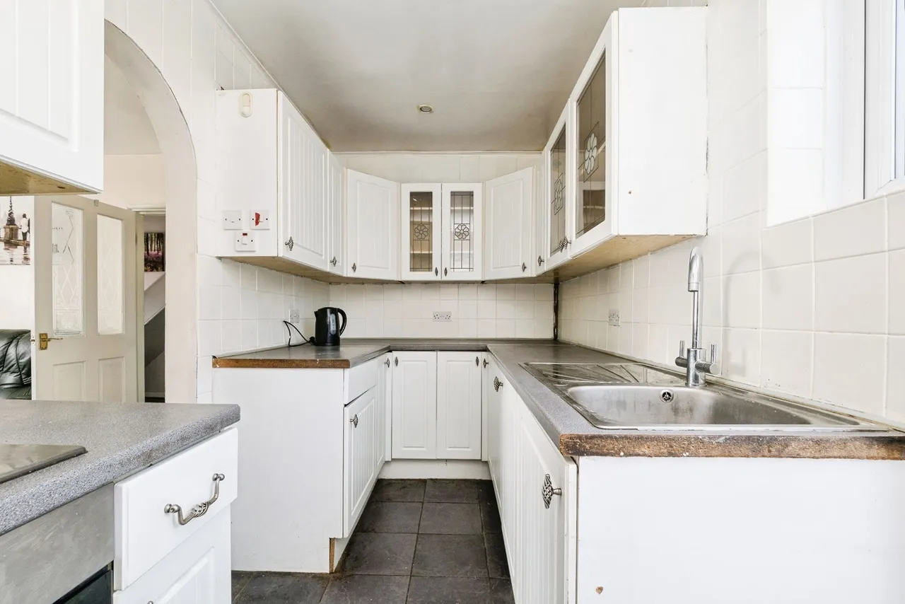 Sheppey Road, Dagenham, RM9, photo 11