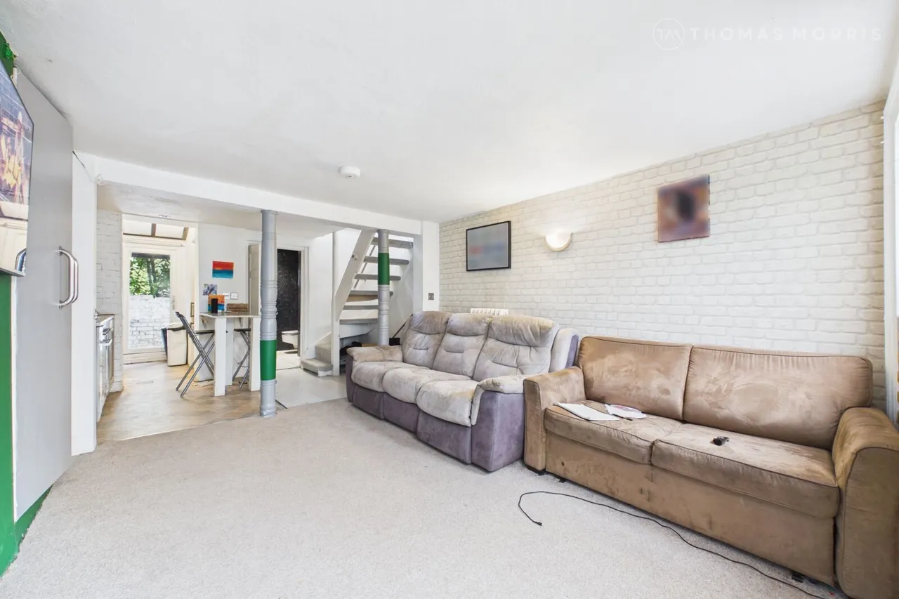 Prospect Row, St. Neots, PE19, photo 3
