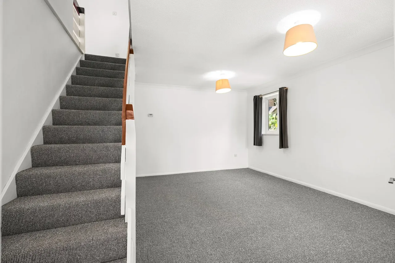 Lundholme, Heelands, Milton Keynws, MK13 7QJ, photo 8