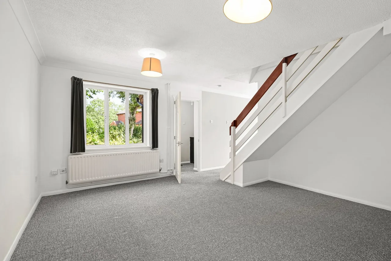 Lundholme, Heelands, Milton Keynws, MK13 7QJ, photo 10