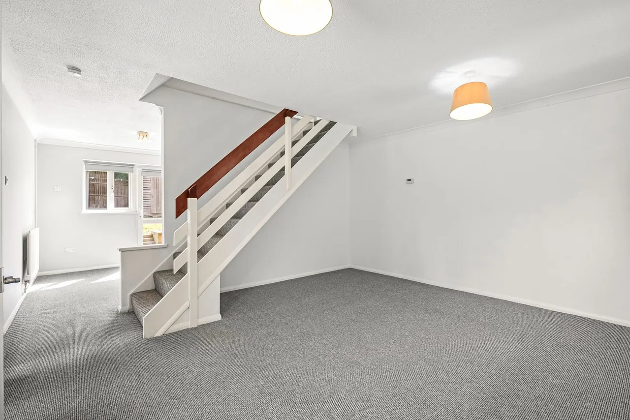 Lundholme, Heelands, Milton Keynws, MK13 7QJ, photo 9
