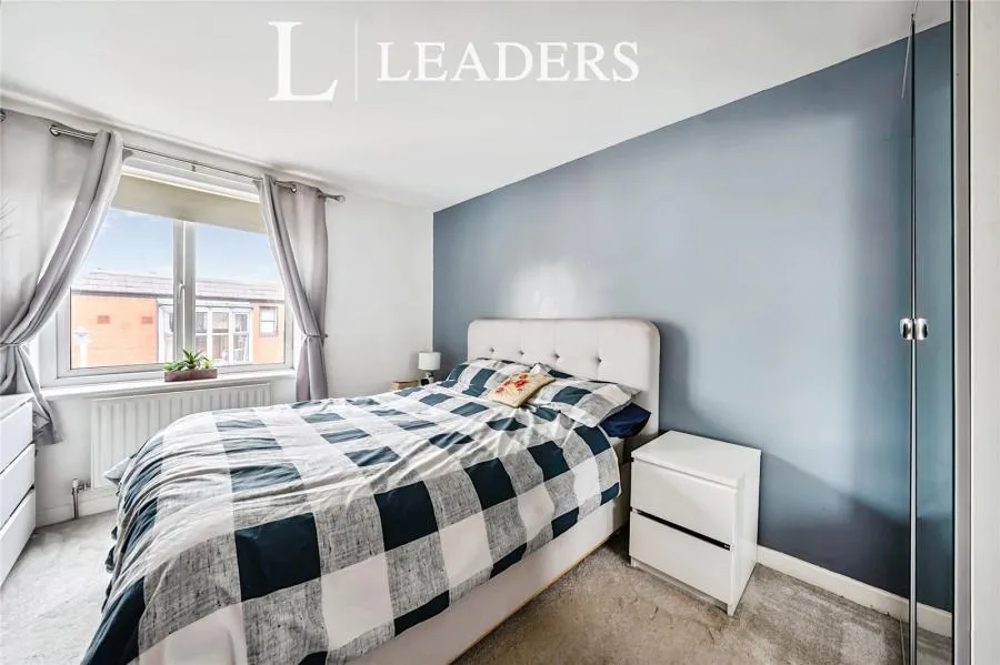 1 bed flat for sale, Medway Wharf Road, Tonbridge, TN9