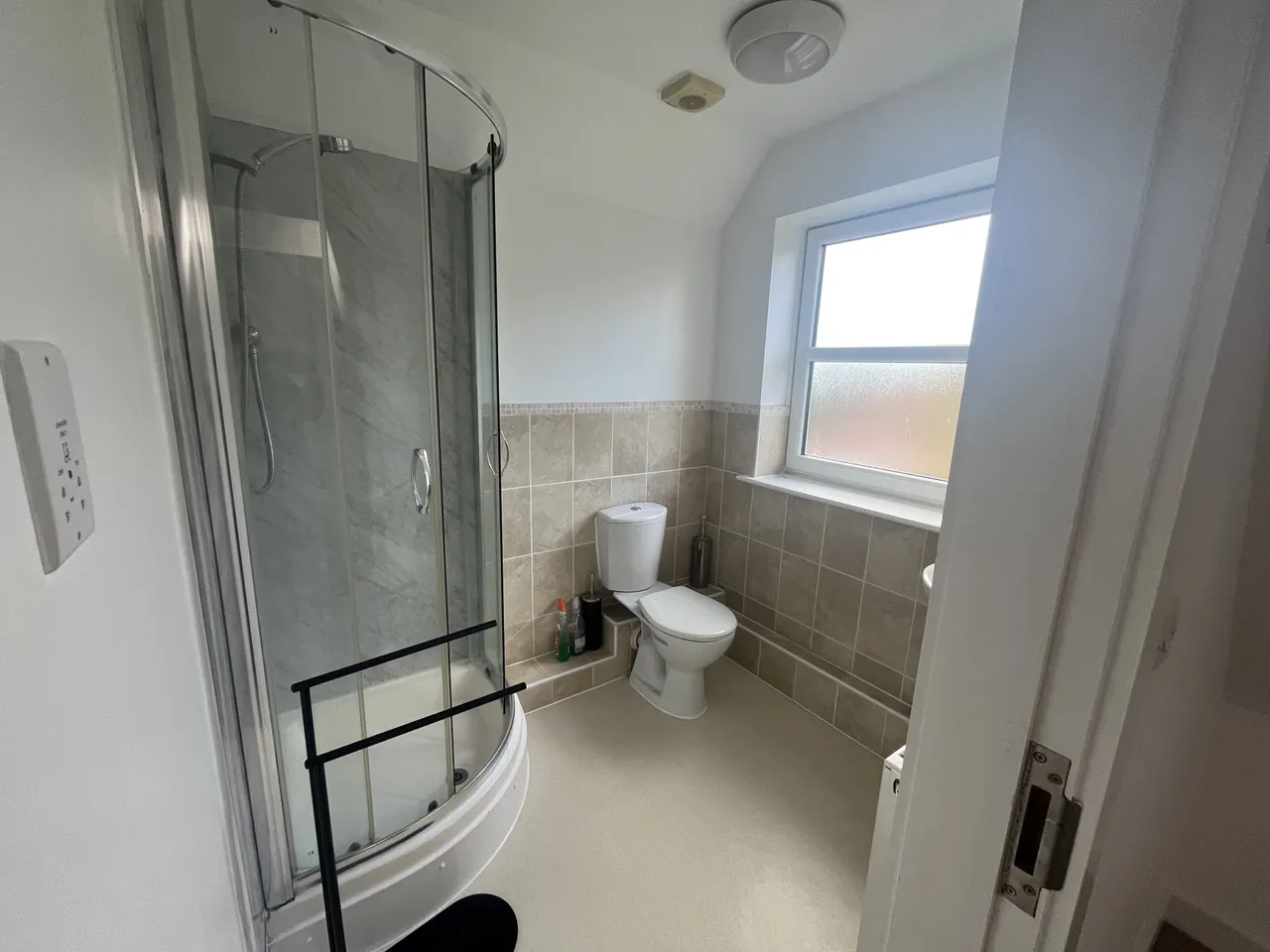 Prenton Lane, Prenton, CH42, photo 6