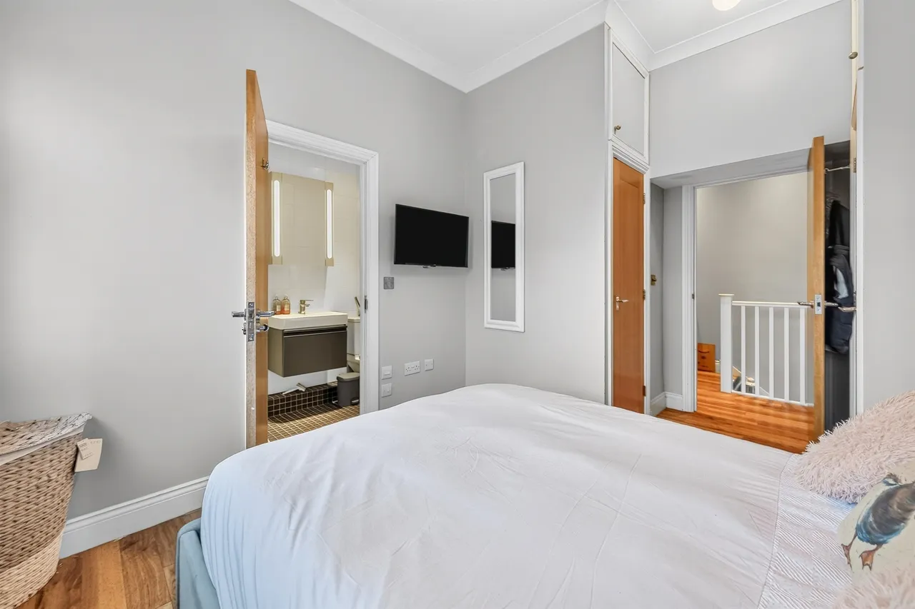 Hogarth Lane, London, W4, photo 8