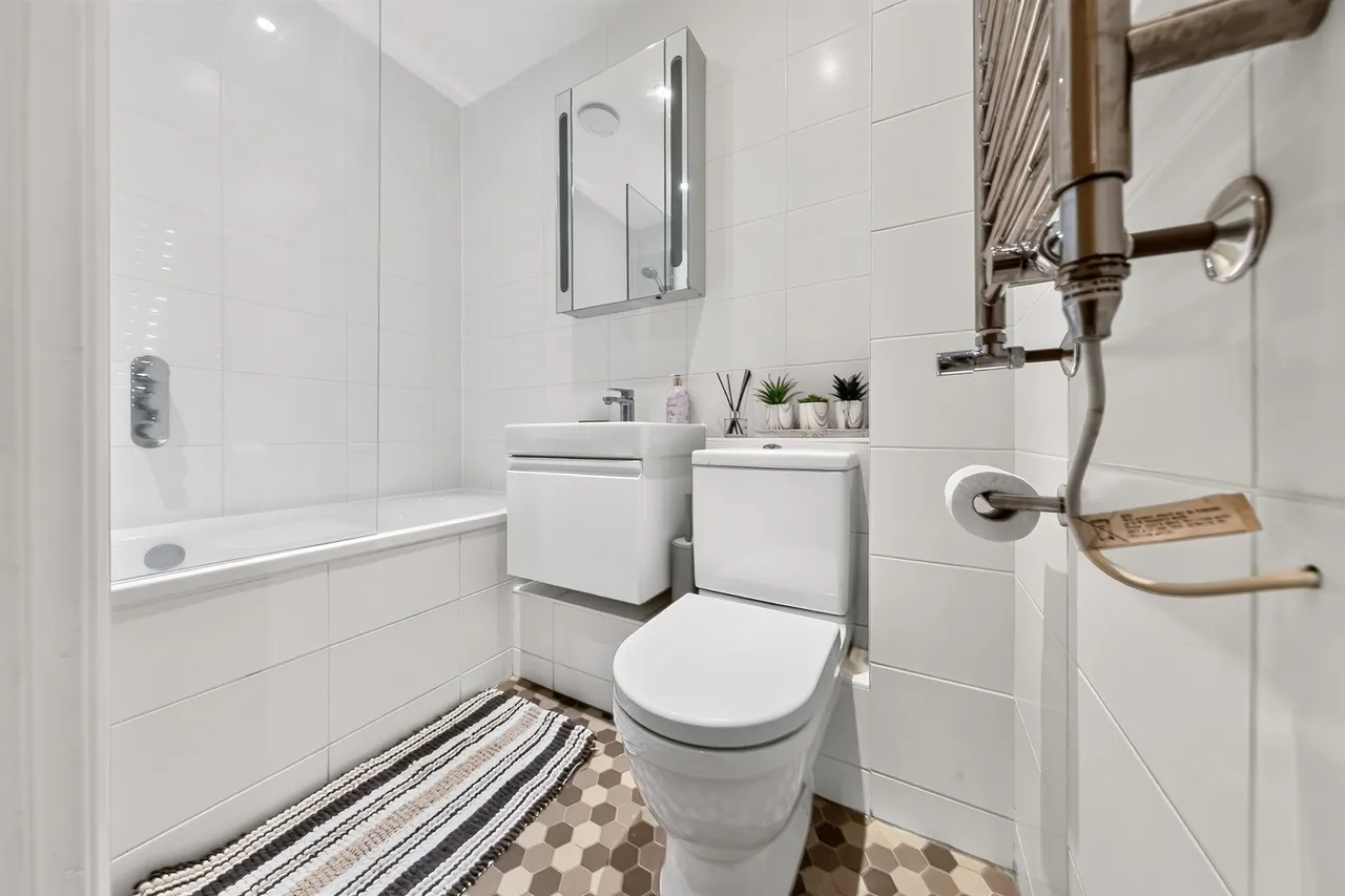 Hogarth Lane, London, W4, photo 10