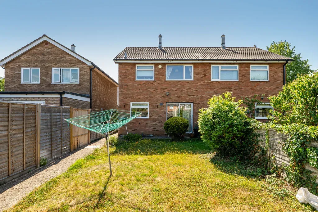 Eden Walk, Bletchley, Milton Keynes, Buckinghamshire, MK3 7BZ, photo 17