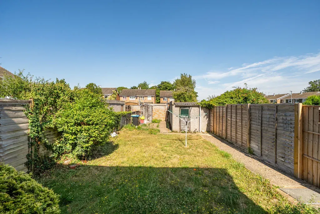 Eden Walk, Bletchley, Milton Keynes, Buckinghamshire, MK3 7BZ, photo 13