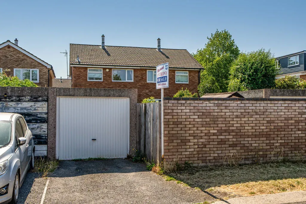 Eden Walk, Bletchley, Milton Keynes, Buckinghamshire, MK3 7BZ, photo 14