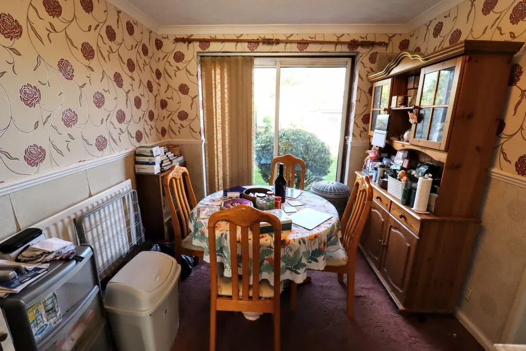 Eden Walk, Bletchley, Milton Keynes, Buckinghamshire, MK3 7BZ, photo 8