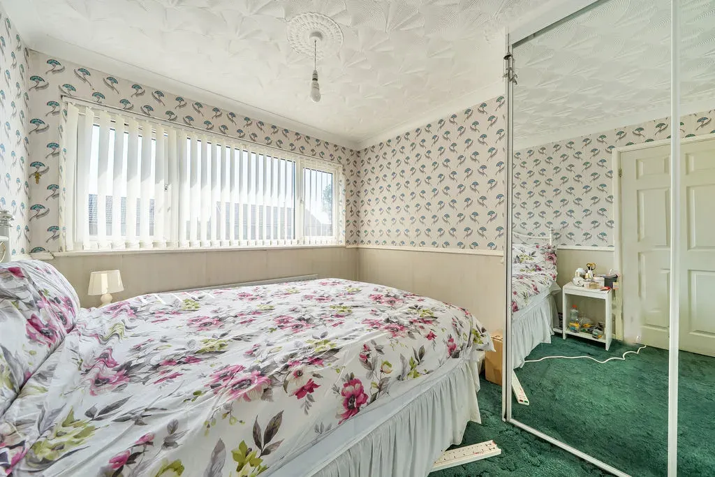 Eden Walk, Bletchley, Milton Keynes, Buckinghamshire, MK3 7BZ, photo 21