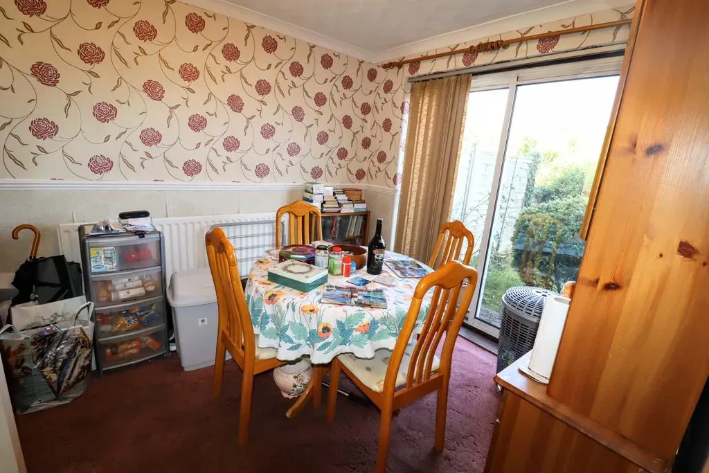 Eden Walk, Bletchley, Milton Keynes, Buckinghamshire, MK3 7BZ, photo 7