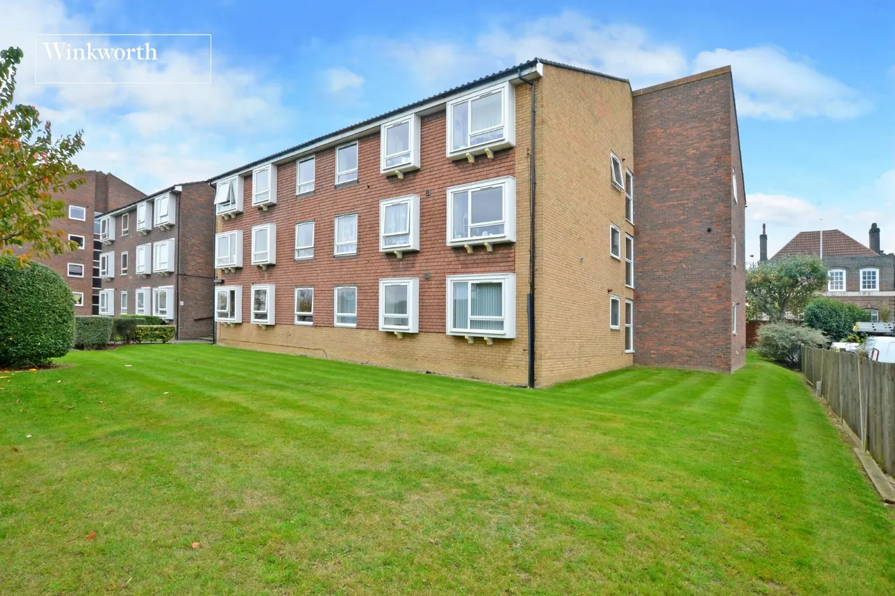 Station Approach, Cheam, Sutton, SM2, photo 5