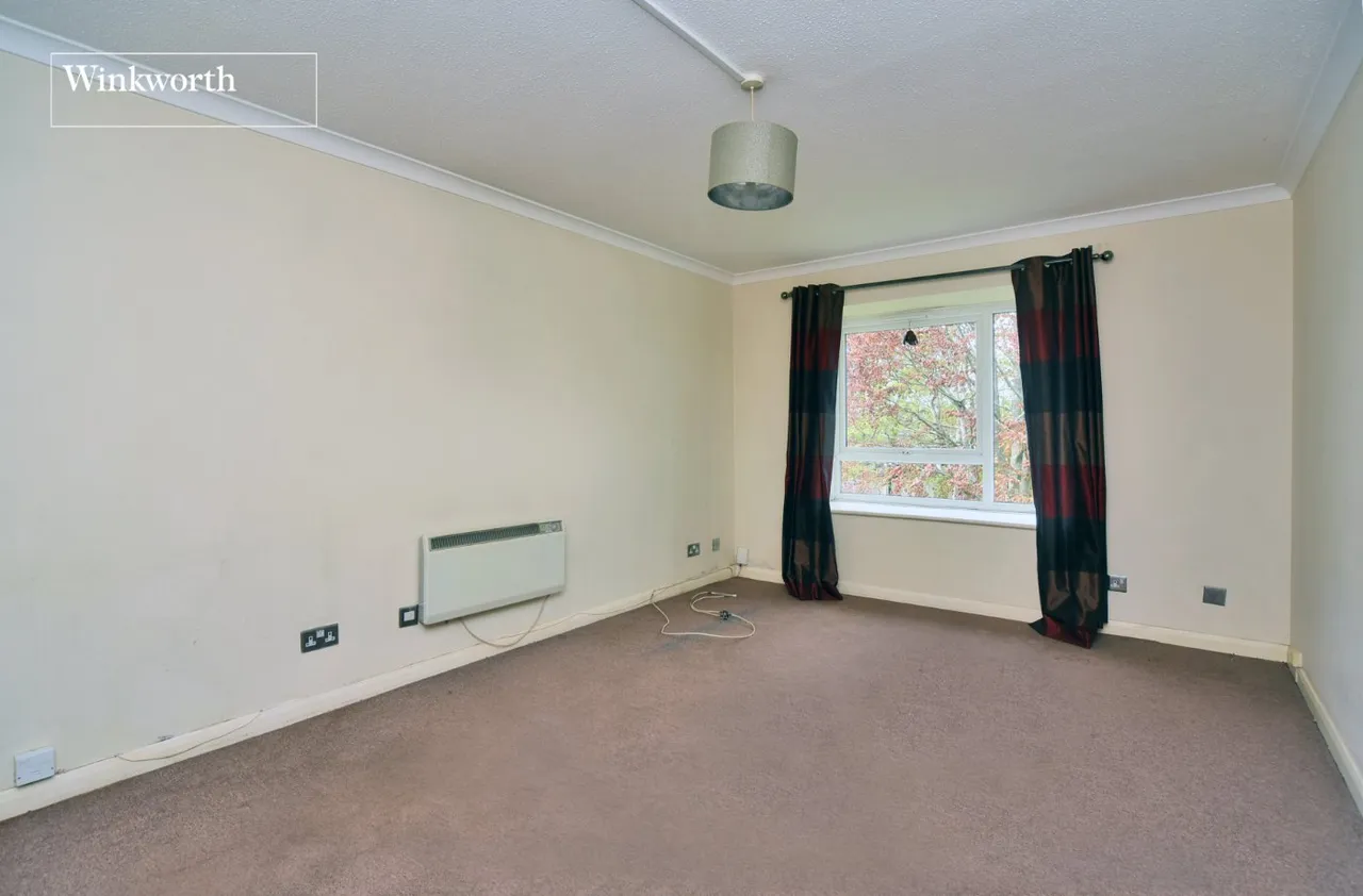 Station Approach, Cheam, Sutton, SM2, photo 4
