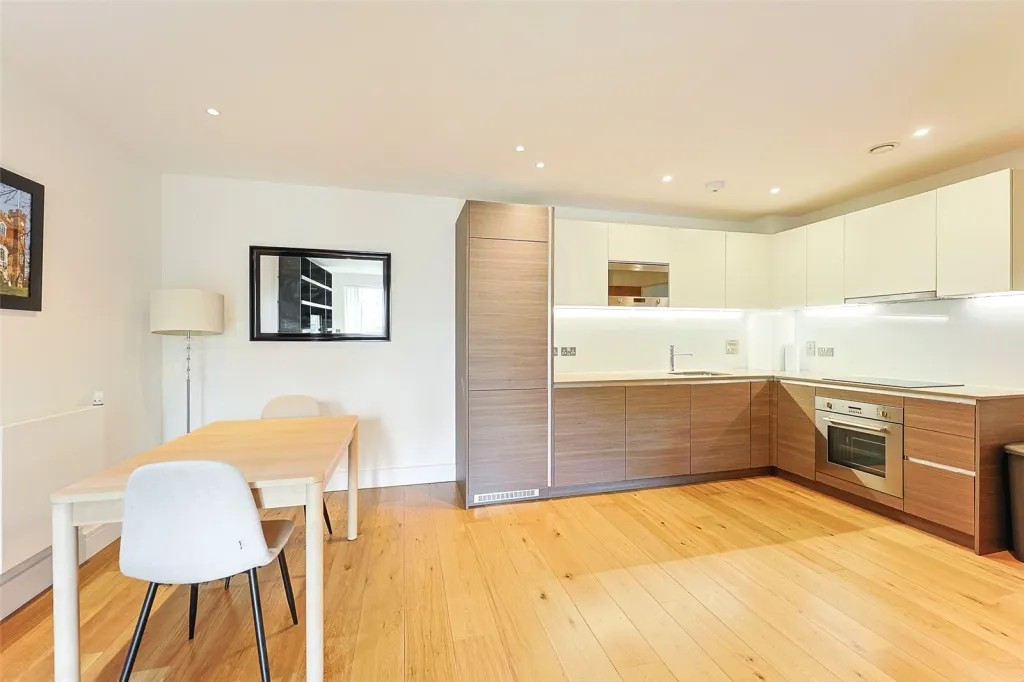 Silverworks Close, Colindale, NW9, photo 14