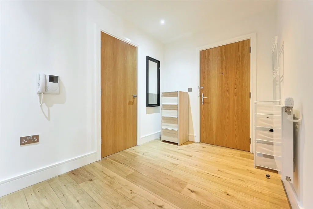 Silverworks Close, Colindale, NW9, photo 13